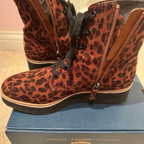 Leopard Print Dr.Scholl’s Boots - Picture 2 of 5